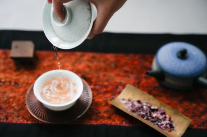 丹沢ボタニカル　八重桜煎茶　苺入り【数量限定生産】